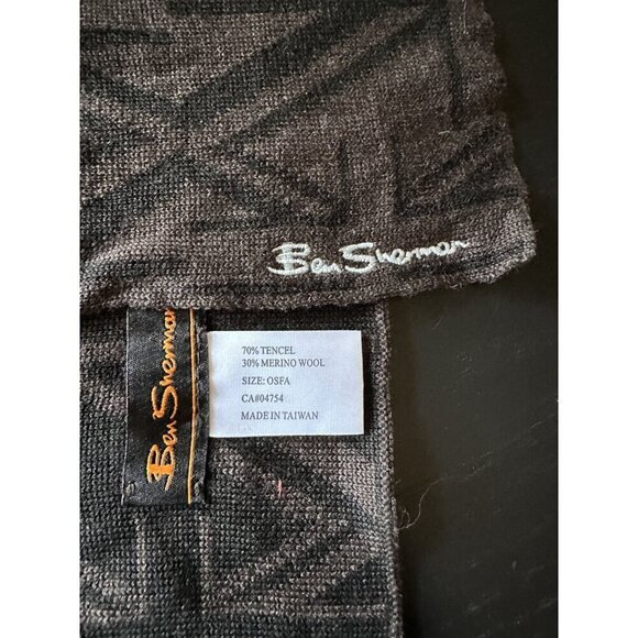 Ben Sherman Patterned Scarf 70% Tencel 30% Merino Wool OSFA - Picture 2 of 4